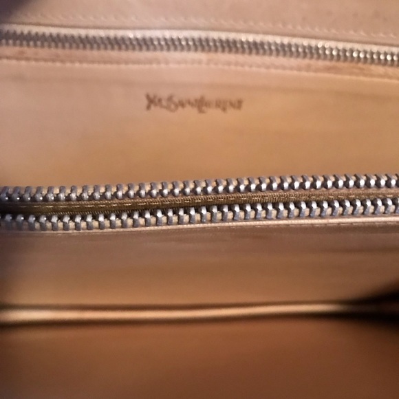 Beige clutch - Picture 7 of 9